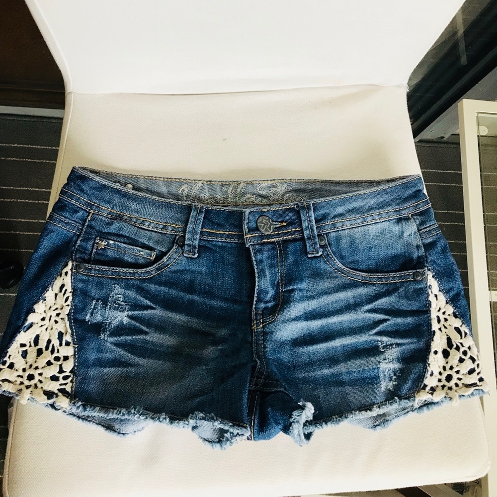 DENIM SHORTS (NWOT)